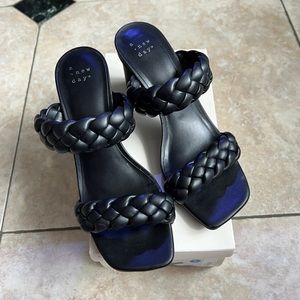 ☀️ SALE ☀️  A new day, basil, braided heels